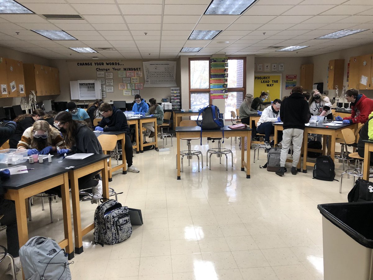MrsMedlockMHS's tweet photo. ๐Forensic toxicology - trying to make an identification of an unknown substance in Annaโs stomach.
(All samples are simulated)
#PLTW #PBS #weRmedina #MCCCPLTW
PLTW is a collaboration between MCCC and MCS https://t.co/nQc2OLnWmS