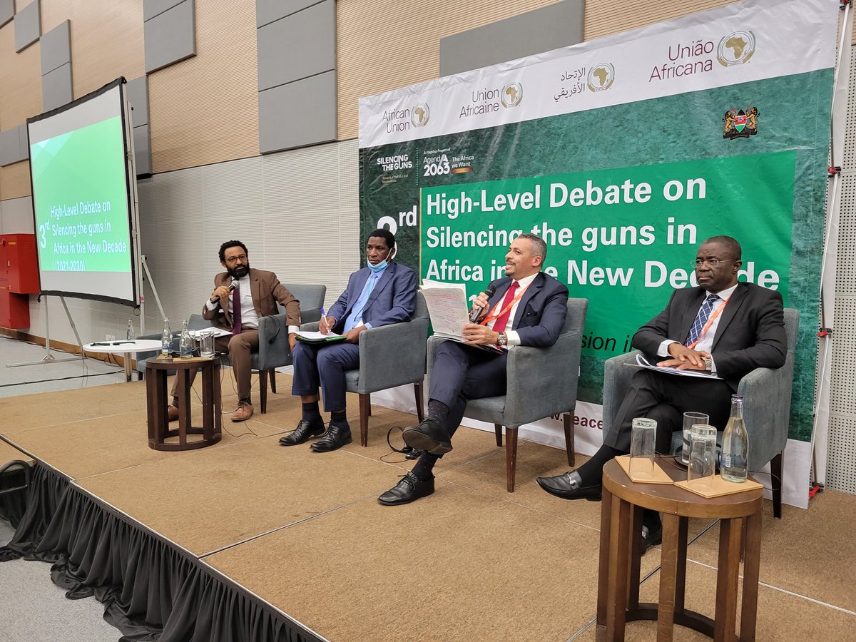 AUC_PAPS's tweet photo. #3rd_High_Level_Debate #Silencingtheguns Session4: Translating #earlywarning into early action- what &amp; where to improve?
Moderator: @SolomonADersso Presenter: Dr. Kambudzi
Panelists: Dr. Adebayo Olukoshi, Mr. Idris Lallali @AU_ACSRT,
Mr. Bons Ambambora @cissaau @AfripolA @OumDaou https://t.co/Q2Eyo2wZ4n