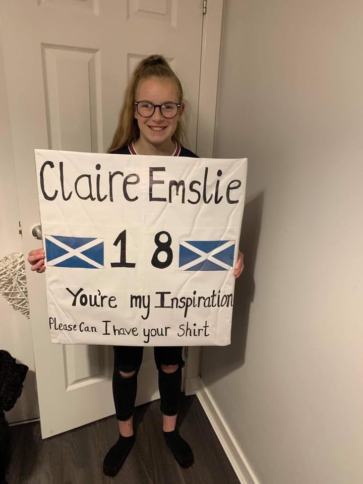 Claire Emslie - Wikipedia