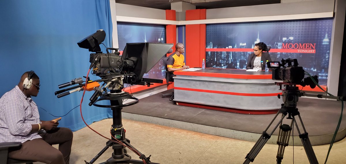 kobengkyereh's tweet photo. #Communicationforchange #C4D helps community devt.Its effectiveness tells in how gradually pple change attitudes to help their #development. How can the benefit be felt in all communities?Join us on #MoomenTonight on #GTVNews wth guest CharityNikoi .@UNICEFGhana .@thegbcghana https://t.co/lljLPrLbxA