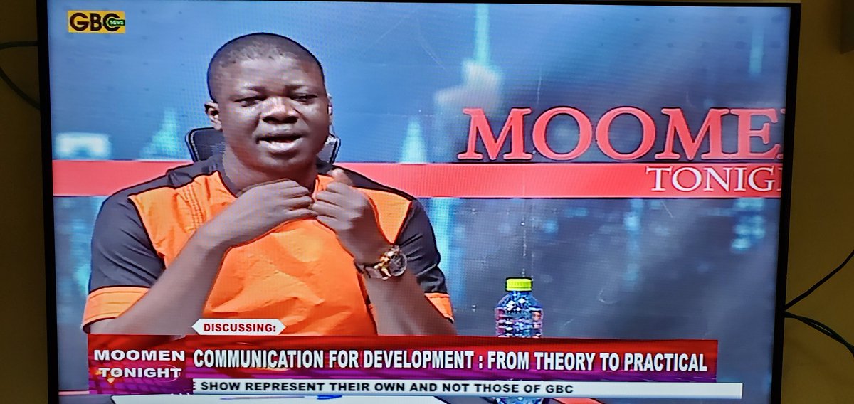 kobengkyereh's tweet photo. #Communicationforchange #C4D helps community devt.Its effectiveness tells in how gradually pple change attitudes to help their #development. How can the benefit be felt in all communities?Join us on #MoomenTonight on #GTVNews wth guest CharityNikoi .@UNICEFGhana .@thegbcghana https://t.co/lljLPrLbxA