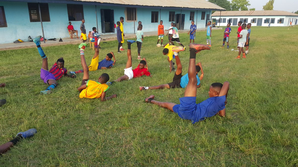 Phada_22's tweet photo. today's training sessions #specialonce https://t.co/obQd61RzyE