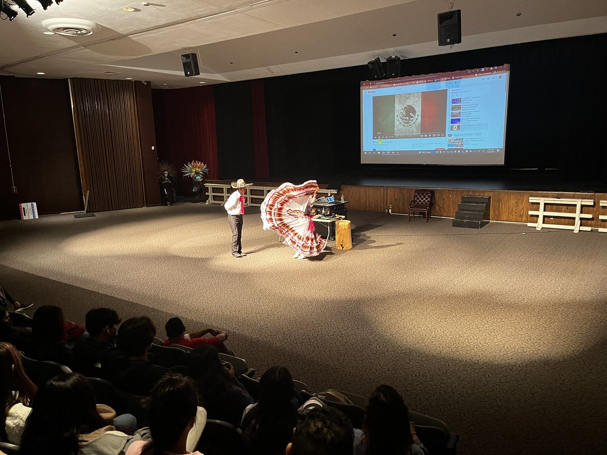 “Celebración de la vida” went without a hitch! Thank you Mr. Medina for all your hard work! And thank you so much to all our guest speakers who came to talk and perform to the students! You matter Northbrook! <a href="/SBISD/">Spring Branch ISD</a> <a href="/northbrookhigh/">Northbrook High School</a> <a href="/ronaldvcastro/">Ronald Castro</a> <a href="/Librotraficante/">Tony Diaz</a> <a href="/Maalohm/">M. Alberto Medina</a> <a href="/VFWHQ/">VFW National HQ</a>
