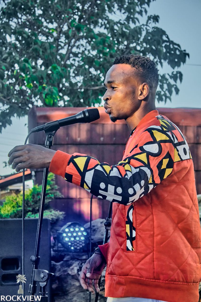 thabo_MoraMobu's tweet photo. POETRY https://t.co/wMhMLdjTBd