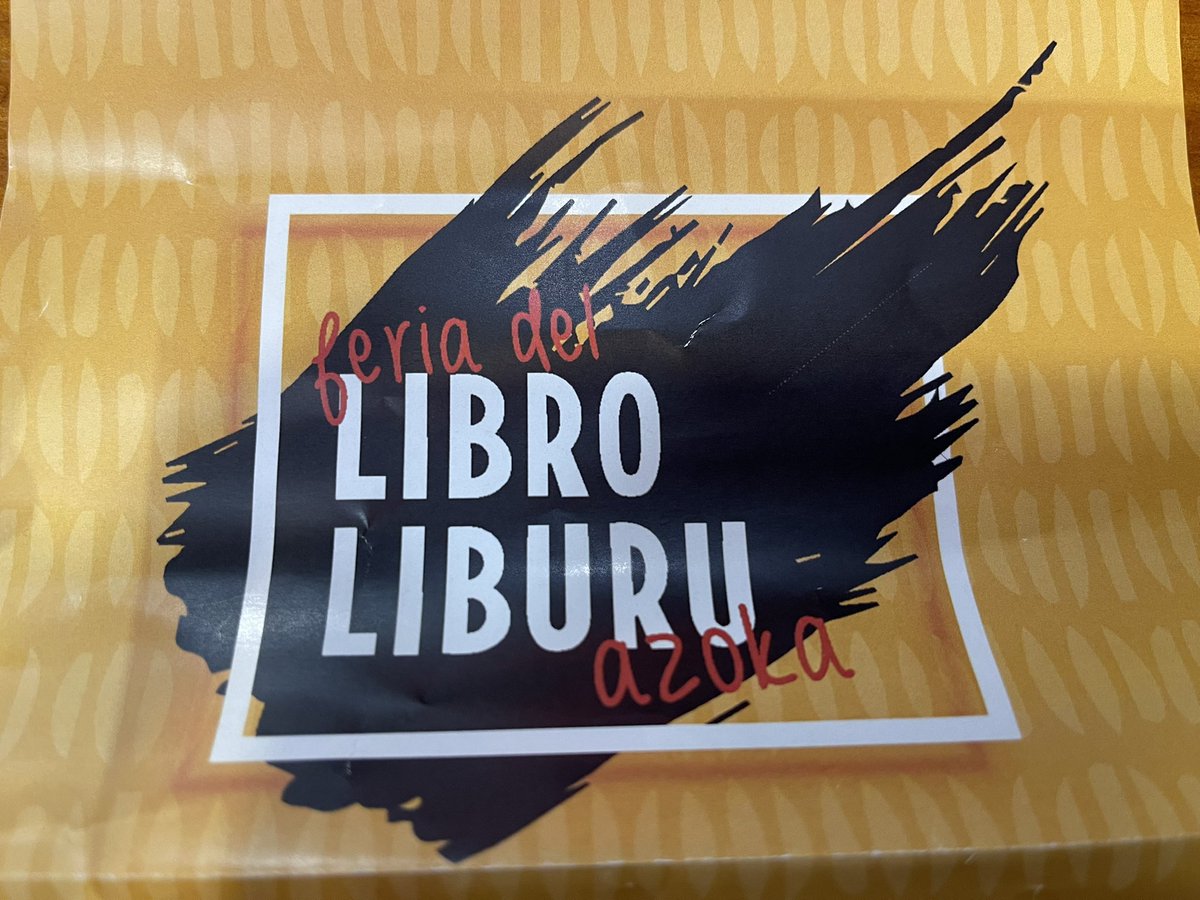 El día 13 sábado a las 13:00 estaré firmando en la caseta de @casadellibro en Gasteiz, por si os apetece charlar conmigo y llevaros firmado “El eco de las sombras”