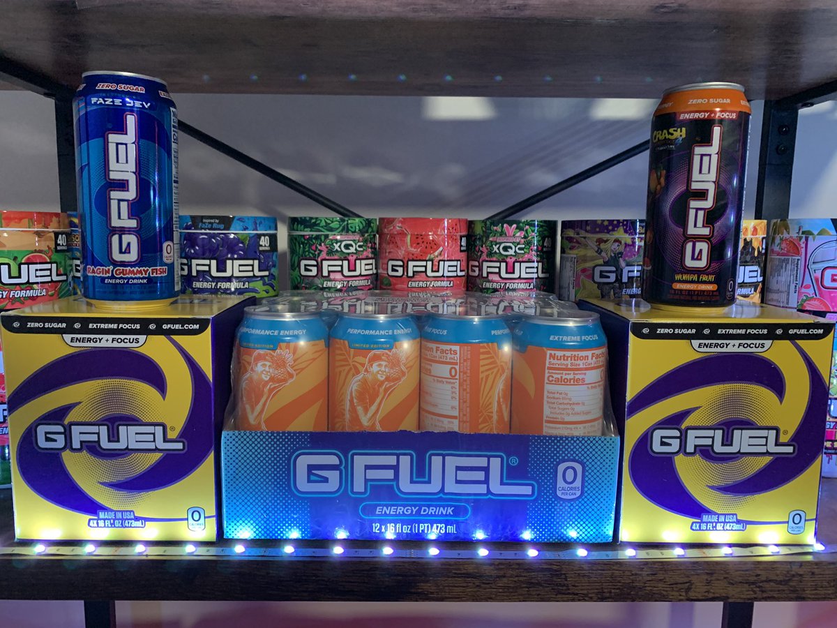 SadSketti's tweet photo. #Vanguard release is only a few hours away and this just arrived! Starting the grind tonight has never tasted better! @GFuelEnergy 😍
#CodeSKETTI #SkettiSquad 🍝❤️ https://t.co/YPWQ66h1JN