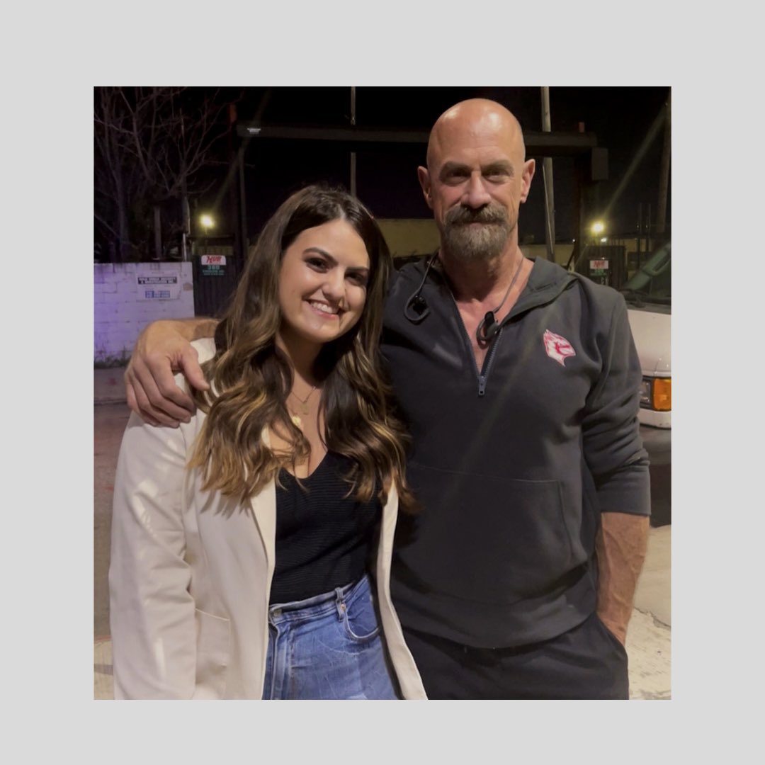 eoswiftie26's tweet photo. going to cry over these memories all over again because tonightโs episodes are the ones they filmed while we were there ๐ฅบ๐ค๐ผ๐ค @Chris_Meloni @MsLagerfelt @DizMihok #organizedcrime https://t.co/ft69lafyFo