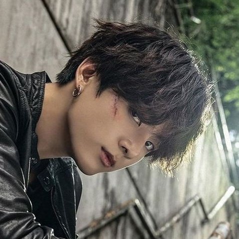 9897bits's tweet image. 누구일까 마.피.아? 🌂 | #JUNGKOOK #LEEKNOW