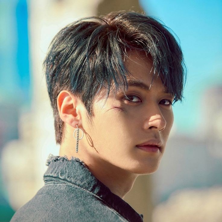 9897bits's tweet image. 누구일까 마.피.아? 🌂 | #JUNGKOOK #LEEKNOW