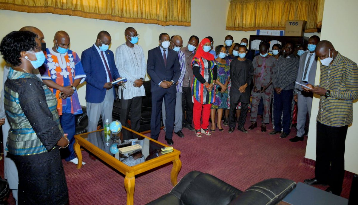 BurkinaMae's tweet photo. C’est désormais l’Ambassadeur #SabineBakyono/Kanzié qui est en charge de la Direction générale de la coopération bilatérale (DGCB). Nommée le 15/09/ dernier, la nouvelle DG a été installée dans ses fonctions ce 04 novembre par le ministre #AlphaBarry.
https://t.co/eshZbIzCUF https://t.co/d2zq8NSrAI
