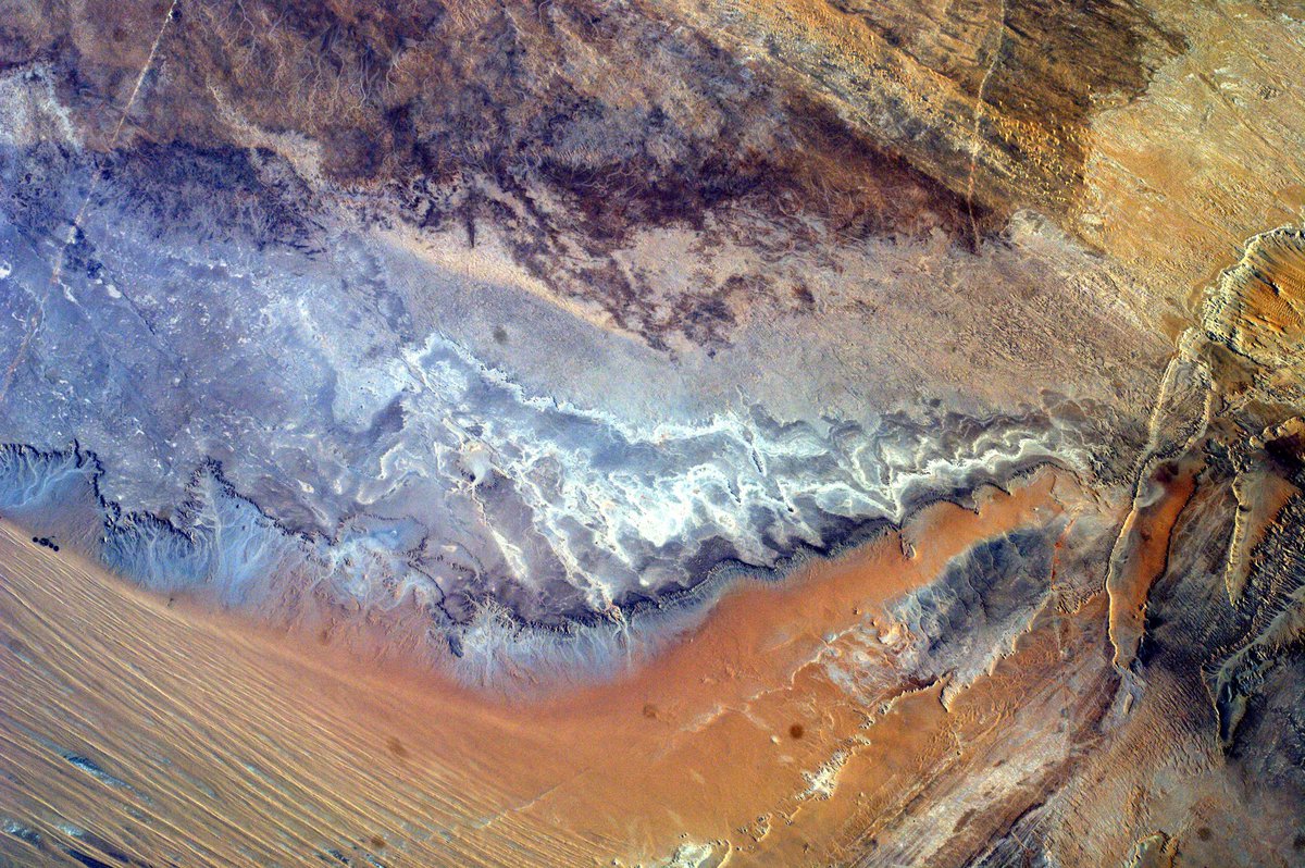 dolostone's tweet photo. Students: check your space station photos, the astronauts on the International Space Station just downloaded a bunch of photos you took &amp; many of them are spectacular ex. of Earth Art. You all rock! #BestStudentsEver #AdvancedRocks #EarthScience 
#BestClassEver @EarthKAM_Live https://t.co/UX5W8fSZ4h