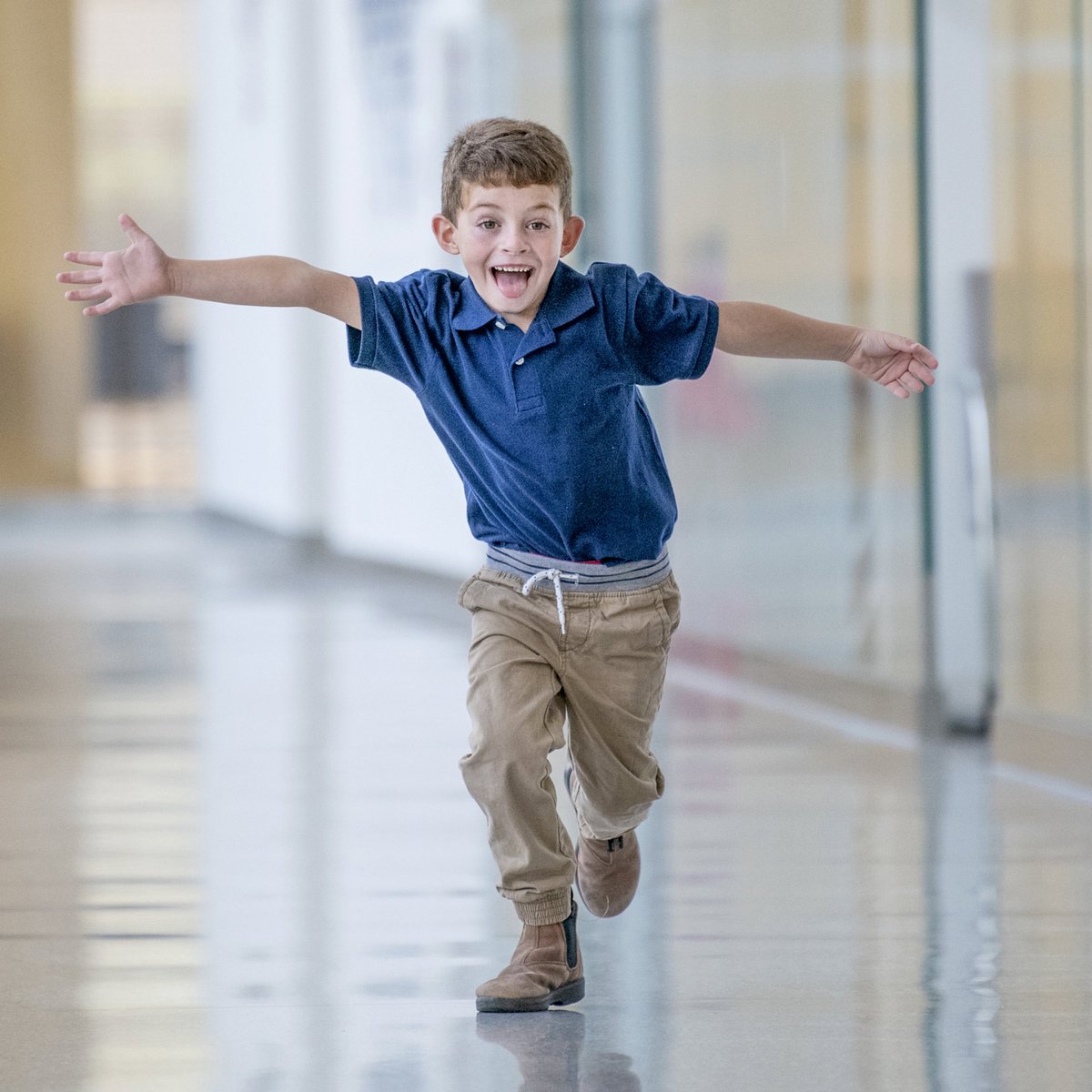 KyleMichael's tweet image. This incredible family came to @ClevelandClinic from Israel because their son, Eviatar, had 10-15 seizures A DAY. 

After surgery here, he has none! #removethefilter 🙌🏾 cle.clinic/3w9GHsW