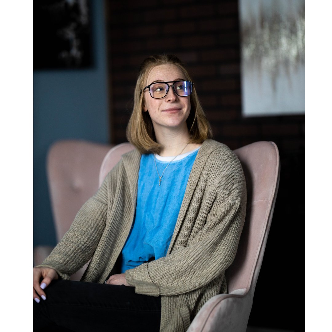 VisionNowCO's tweet photo. 👓Getting the right fit and the right style help make you who you are!

We're here to help you find what makes you feel confident! And with our awesome selection, you're sure to find the glasses you love.
#glasses #frames #fashion https://t.co/YYUFlbafie