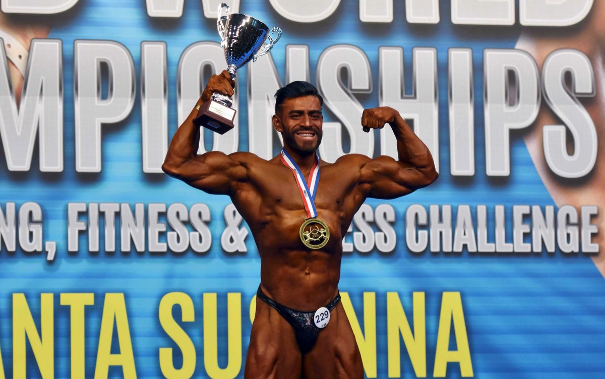 🥇Hoy <a href="/Yuri24kesa/">Yuri Rodriguez</a> se convirtió en CAMPEÓN del MUNDO. 💪🏻

Ganó la medalla de oro en la categoría games classic bodybuilding +175 cm del Campeonato Mundial de Fisicoculturismo y Fitness. 

#33Sports