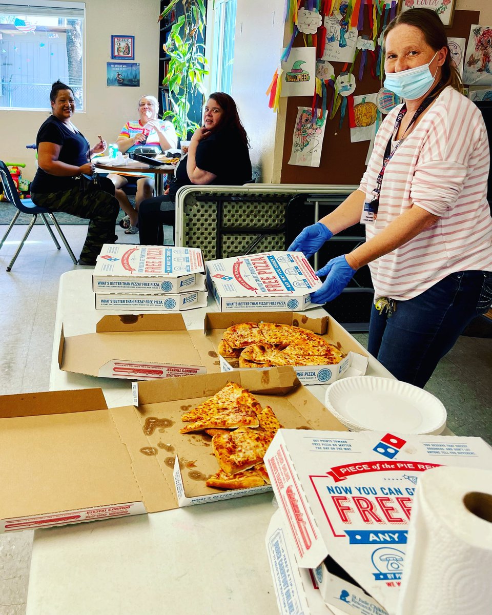 StocktonFor's tweet photo. A longtime donor, Raj, dropped off pizza for everyone today! The kids will definitely be surprised when they come home from school! #pizzadelivery #donorsrock #stocktonshelter #helpingthehomeless https://t.co/bnGEZM62iF