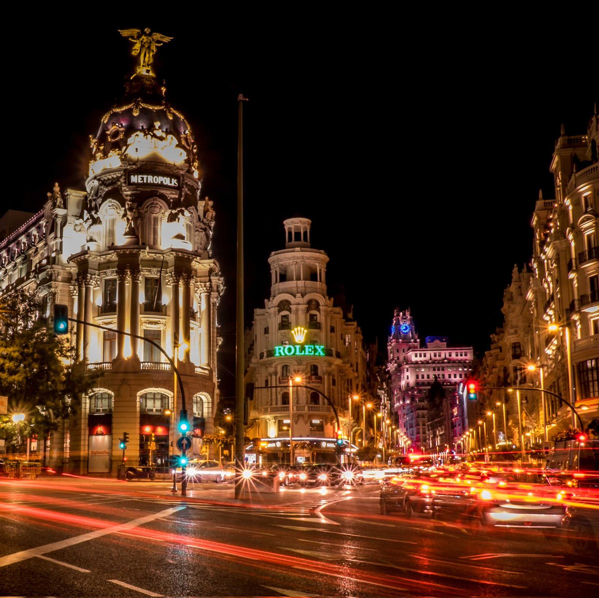 Granviademadrid's tweet photo. ¡Buenas noches!
#Madrid #CalledeAlcalá #Metrópolis #GranViaMadrid #EdificioGrassy #EdificioTelefónica https://t.co/vAyihW3mL2