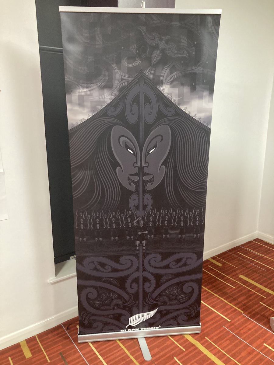 LeeCatlingSMT's tweet photo. Working with New Zealand 🇳🇿 @BlackFerns and @Team_ETS
Providing sports massage in preparation for Sunday’s game against @EnglandRugby
#BlackFerns #rugby #rugbyunion #internationalrugby #england #therapylife #sportsmassage #ipswich #fyn #foryounow #fynmassage https://t.co/G38Tf1Lb81