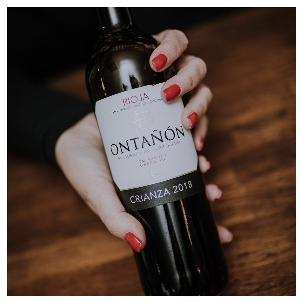 There’s just just something super special about the dark nights closing in and cosying up at our place with a delicious bottle of this stunning Rioja 🍷

#takemetothetapasbar #tastytapas #tapastime #lacantinaheatonmoor #stockport #stockporteats #fourheatons #weloveheatonmoor