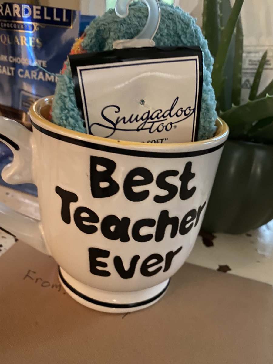 BeverlyAtsma's tweet photo. Thank you to my OGES family for all of the birthday wishes! @OGESeagles @CherokeeSchools @oges_fifth @MsCochransClass https://t.co/28FQc0G27o