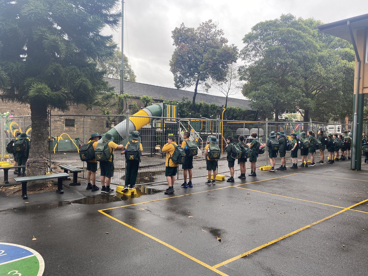 KENSINGTONPS's tweet photo. Stage Three supervising the Playground Renovations- so far they are impressed. @KENSINGTONPS @NSWEducation #Moduplay https://t.co/6qcXGxn2j0