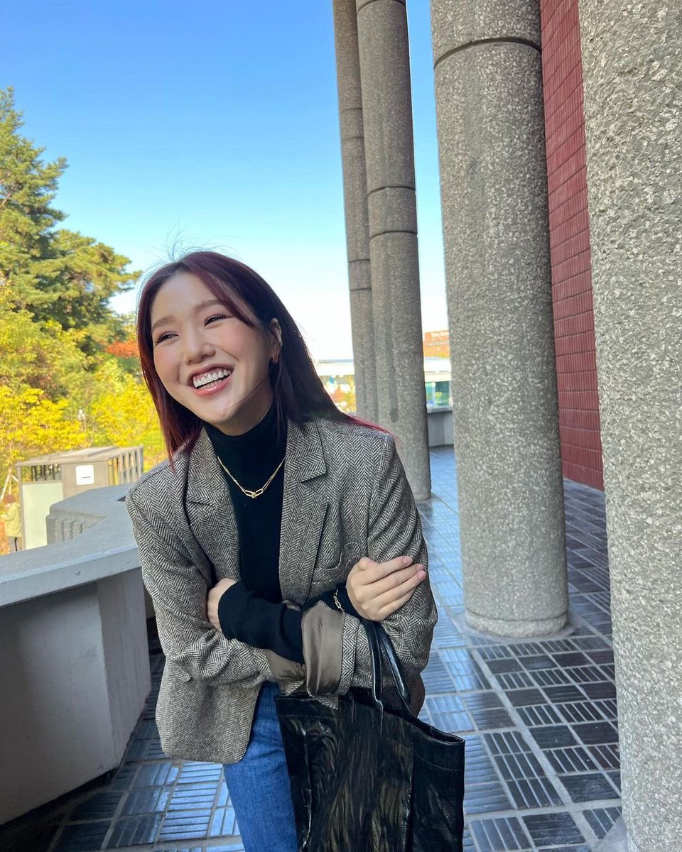 Arab1mimi's tweet photo. [ تحديث ] - 211005
ميمي عبر حسابها الانستقرام 
- 🍁🍂😆🍂🍁 - https://t.co/rEErzysOsr