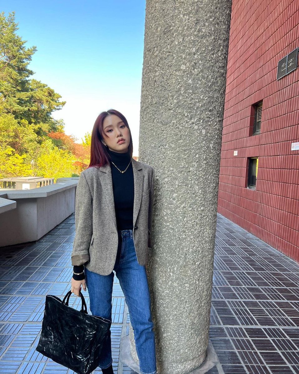 Arab1mimi's tweet photo. [ تحديث ] - 211005
ميمي عبر حسابها الانستقرام 
- 🍁🍂😆🍂🍁 - https://t.co/u9WTrvgUeQ