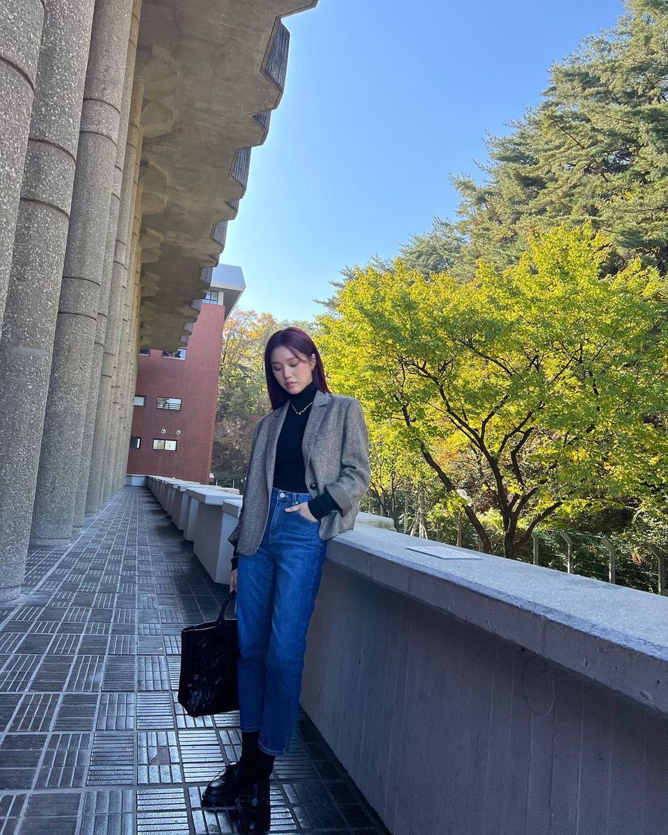 Arab1mimi's tweet photo. [ تحديث ] - 211005
ميمي عبر حسابها الانستقرام 
- 🍁🍂😆🍂🍁 - https://t.co/u9WTrvgUeQ