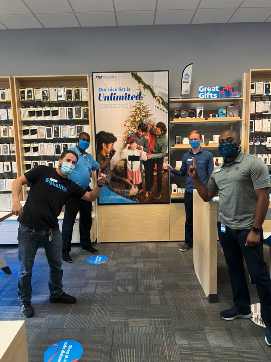 In the field connecting with our AR partners at Metro West with support from Swat <a href="/JacksonTrudell/">Trudell Jackson</a> 🤝. <a href="/jemeFL/">John Meyers</a> <a href="/EBE_ONEFLA/">Enhancing Black Excellence</a> <a href="/One_FLA/">OneFLA</a> <a href="/jrluna11/">JR Luna</a>