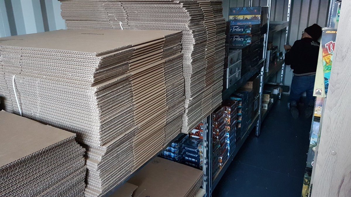 Jeux_Geek's tweet photo. Hello,
Nous avons agrandi notre stock et installer des nouvelles étagères dans notre stock :) https://t.co/pIcLZAoSr7