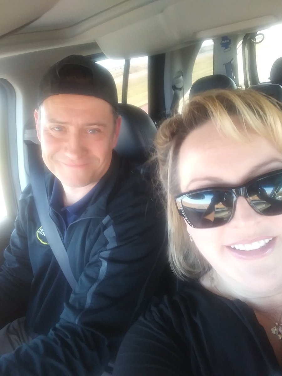 AmandaRoseArose's tweet photo. On the way to #FirstClassDental to see if the new prototype will work 🙏🙏🙏 #ThankYou #DrBeecroft 💕💕💕 #miracleshappen 🌹 https://t.co/QDHfvyY0Rx