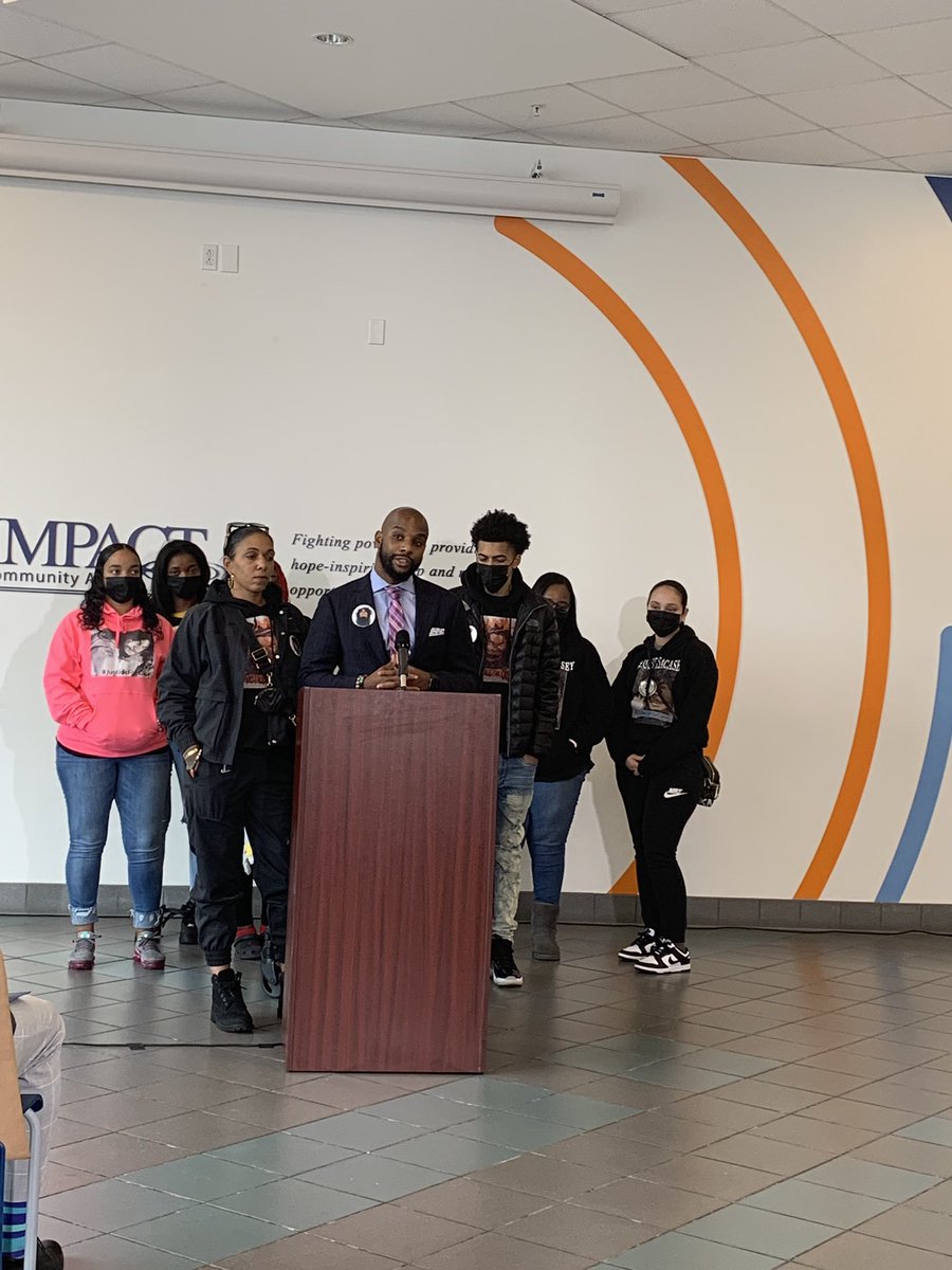 sdfavor's tweet photo. Today, we announced the launch of the Pathways to Purpose: Casey Goodson Jr. CDL program.

This program was created to uplift Mr. Goodson’s name by honoring the legacy of his life by providing opportunities to individuals to be gainfully employed as a CDL driver. https://t.co/zs3IqdHTwR