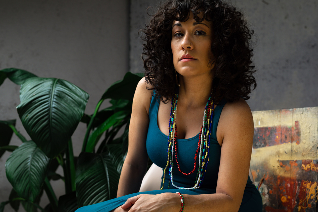 HendrixMurphy's tweet photo. Join us Nov 10, 7-8 p.m. in Worsham Performance Hall for An Evening with Mayda Del Valle. Del Valle is a National Poetry Slam Champion and author of poetry collections A SOUTH SIDE GIRL'S GUIDE TO LOVE AND SEX and  THE UNIVERSITY OF HIP-HOP. https://t.co/rJ4AXQ7F8d