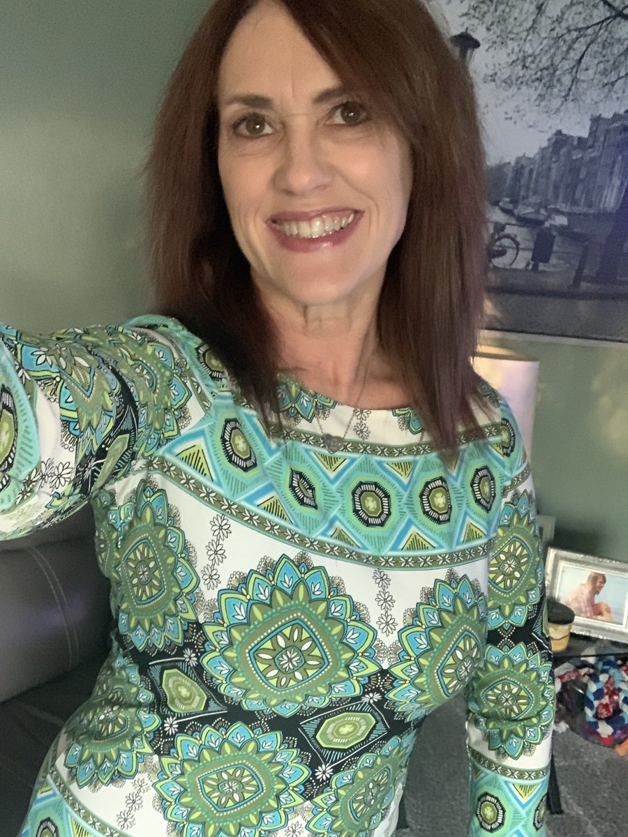 JillMareeee's tweet photo. Sometimes a girl just has to get dressed up and get out of the house, somewhere besides the gym. #IsThatAdress? #ThisIsn'tTheGym! https://t.co/PFd7IcN2Q0