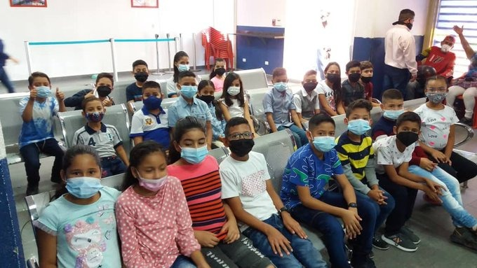 #04Nov 61 niños de la U.E Colegío José Trinidad Morán, parroquia Concepción, municipio Iribarren,   sacaron su cédula de identidad por primera vez en el 
<a href="/saime_lara/">Larasaime</a> de la Av. Lara.
#LaraTieneConQue