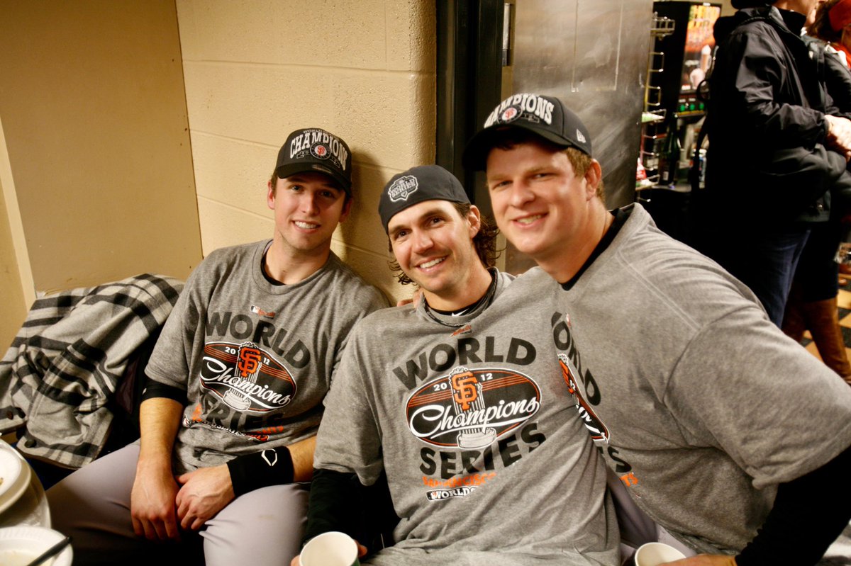 barryzitomusic's tweet image. Dear @BusterPosey, you are a rare bird. 

You have what most of us MLB players never did, true perspective. You didn’t bow down &amp;amp; worship the game of baseball as if it were your God. In the eyes of @SFGiants fans, you walked on water but to you, it was just a game you loved to...