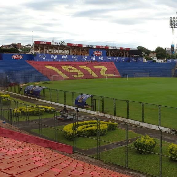 eSports_CCP's tweet photo. Hoy por ser jueves de TBT...

Que recuerdos tenes en la antigua olla?

VAMOSCICLON 🔵🔴

#TBThursday https://t.co/ES1nhbj5px