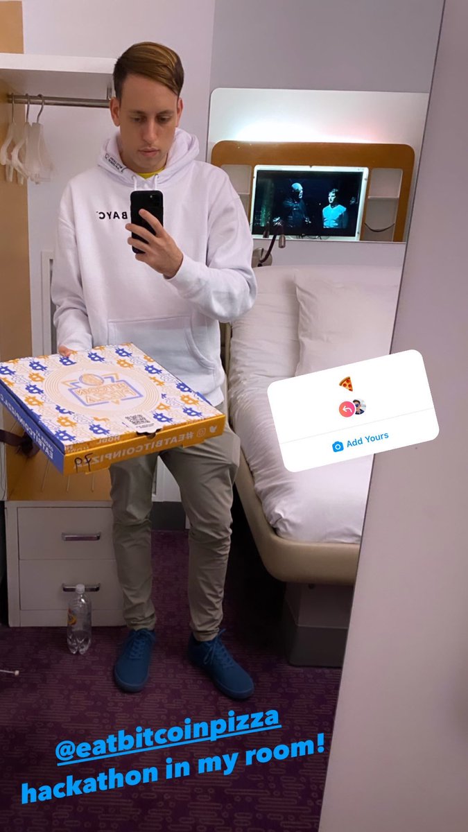 The <a href="/eatbitcoinpizza/">Bitcoin Pizza</a> hackathon in my room <a href="/NFT_NYC/">NFT.NYC</a> <a href="/APompliano/">Anthony Pompliano 🌪</a> #pizza #hackathon #Bitcoin <a href="/saylor/">Michael Saylor</a>