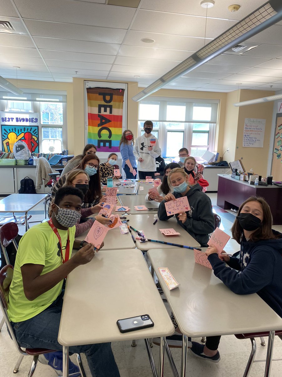 BestBuddies_SL's tweet photo. Thank you to everyone who joined us for our annual card making meeting today! 💗💗Don’t forget to wear PINK tomorrow!  💗💗 https://t.co/IWOH6JBpBq