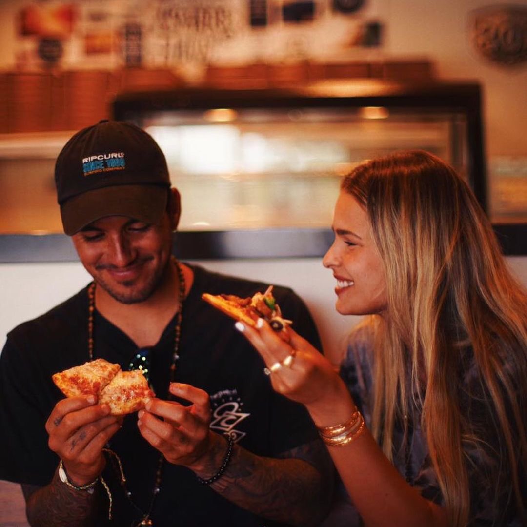 acqualove_'s tweet image. Parceiros principalmente na hora da comida.