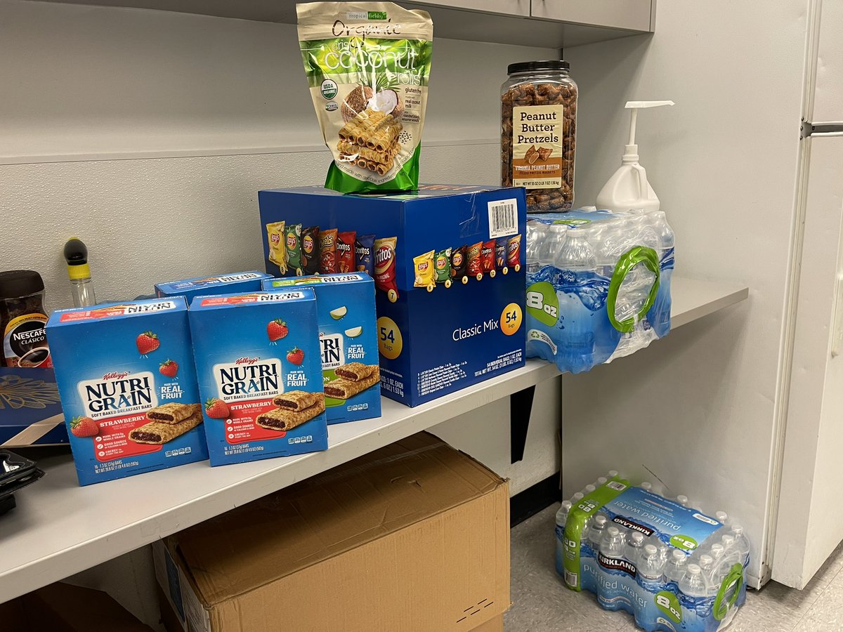 Saidy Santiago (@saidysantiago) on Twitter photo It feels so good that my team can come together and help such a great cause! #MiamiDiaperBank My team was able to raise the most diapers from the selected stores🤍
Thank you @ATTPioneersCouncil for the treats & thank you letter! #LifeAtATT
<a href="/One_FLA/">OneFLA</a> <a href="/OneflaC/">OneFLA Conexion</a> <a href="/eniggemann/">Enrique Niggemann</a> It feels so good that my team can come together and help such a great cause! #MiamiDiaperBank My team was able to raise the most diapers from the selected stores🤍
Thank you @ATTPioneersCouncil for the treats & thank you letter! #LifeAtATT
<a href="/One_FLA/">OneFLA</a> <a href="/OneflaC/">OneFLA Conexion</a> <a href="/eniggemann/">Enrique Niggemann</a>