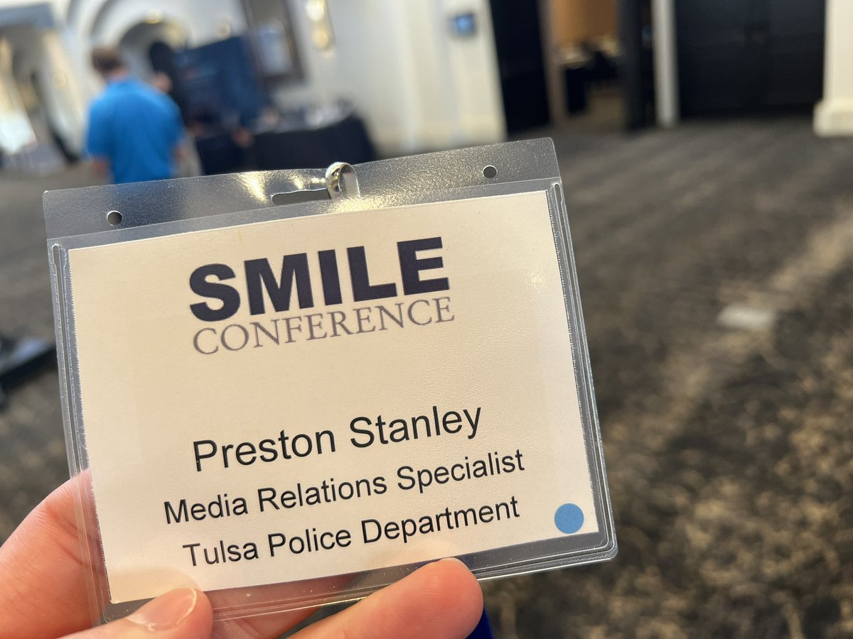 PrestonJ0nes's tweet photo. A great week learning so much at #smilecon and finding new and creative ways to merge social media and law enforcement. Those 80s temps and 0% humidity weren’t bad either! https://t.co/6byzhyidJJ