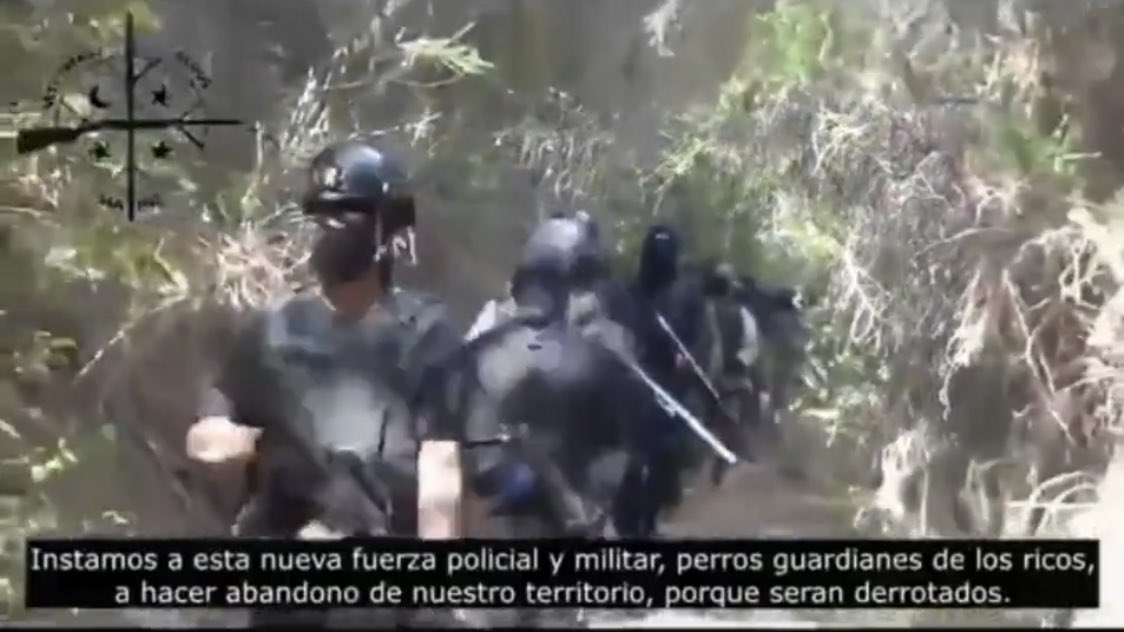 joseantoniokast's tweet image. Cuesta entender por qué Gabriel Boric no reconoce la existencia de terrorismo en Chile. Grupos armados, con alto poder de fuego y que amedrentan y amenazan a la población y fuerzas de seguridad.

No puede ser Presidente quien carece de sentido común y de liderazgo para gobernar