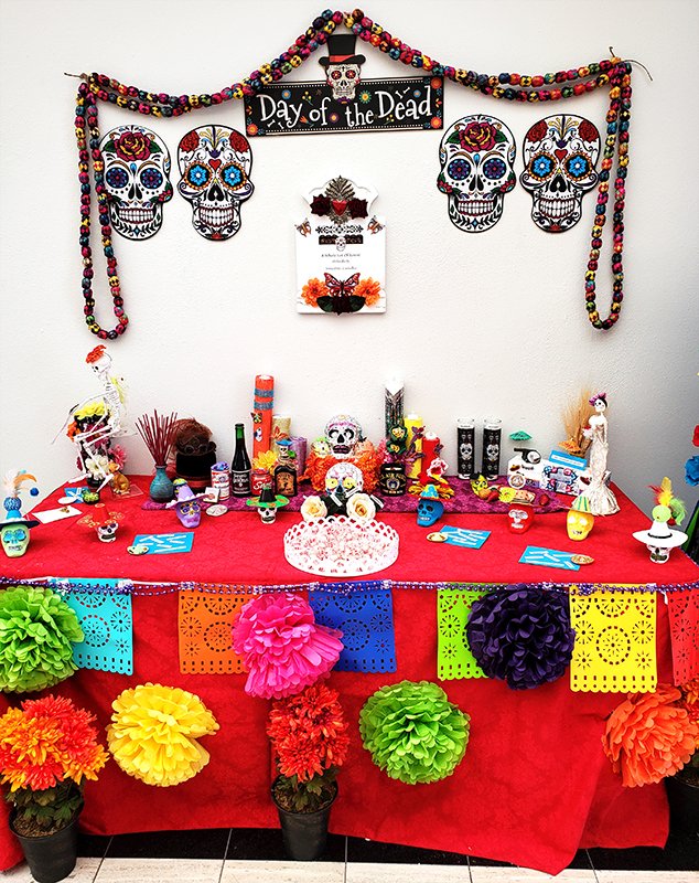 Dia de los Muerto celebrations continue! 
The <a href="/sbccABQ/">SBCC</a> art exhibit features artwork by 35+ local artists &amp; will be displayed until Fri., Nov. 19. During your visit, add photos of your loved ones to the community altar &amp; view 13 ofrendas.
Gallery hours: 10 a.m.-6 p.m. Tues.-Sun.