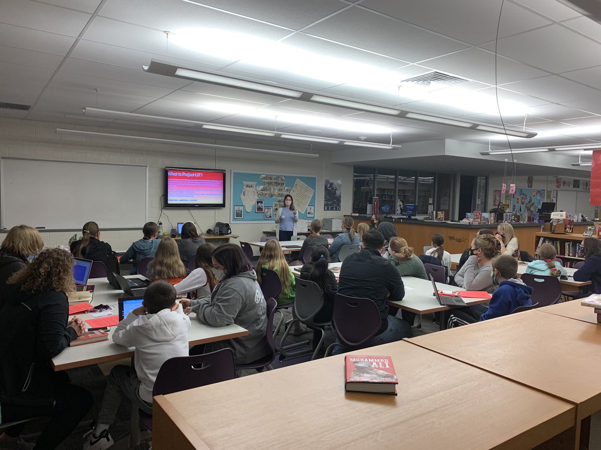 Mr_LCannon's tweet photo. #ProjectLit back in person at UMMS! Outstanding job, yet again, by @teachreadrepeat. Thank you to all of the students, parents, and teachers that attended! #BecomingMuhammadAli @ShannonMeakim @teachwithheart2 @sroessler24 @UpperMorelandSD https://t.co/JWmBDiboRq