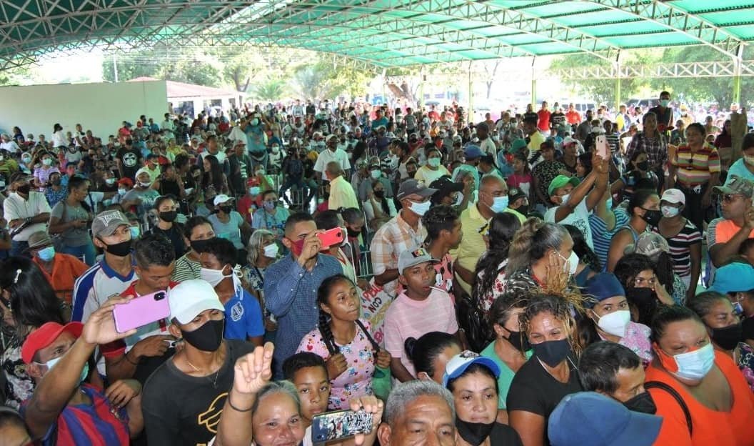 josemvasquez's tweet photo. Tremendo encuentro con nuestros Patrulleros y Patrulleras del Municipio Miranda, donde ratificamos una vez más el compromiso con la Patria este 21-N, en unidad y con organización lograremos la victoria perfecta. 

Estamos destinados a vencer por Guárico y por Venezuela. https://t.co/2Guot299uB