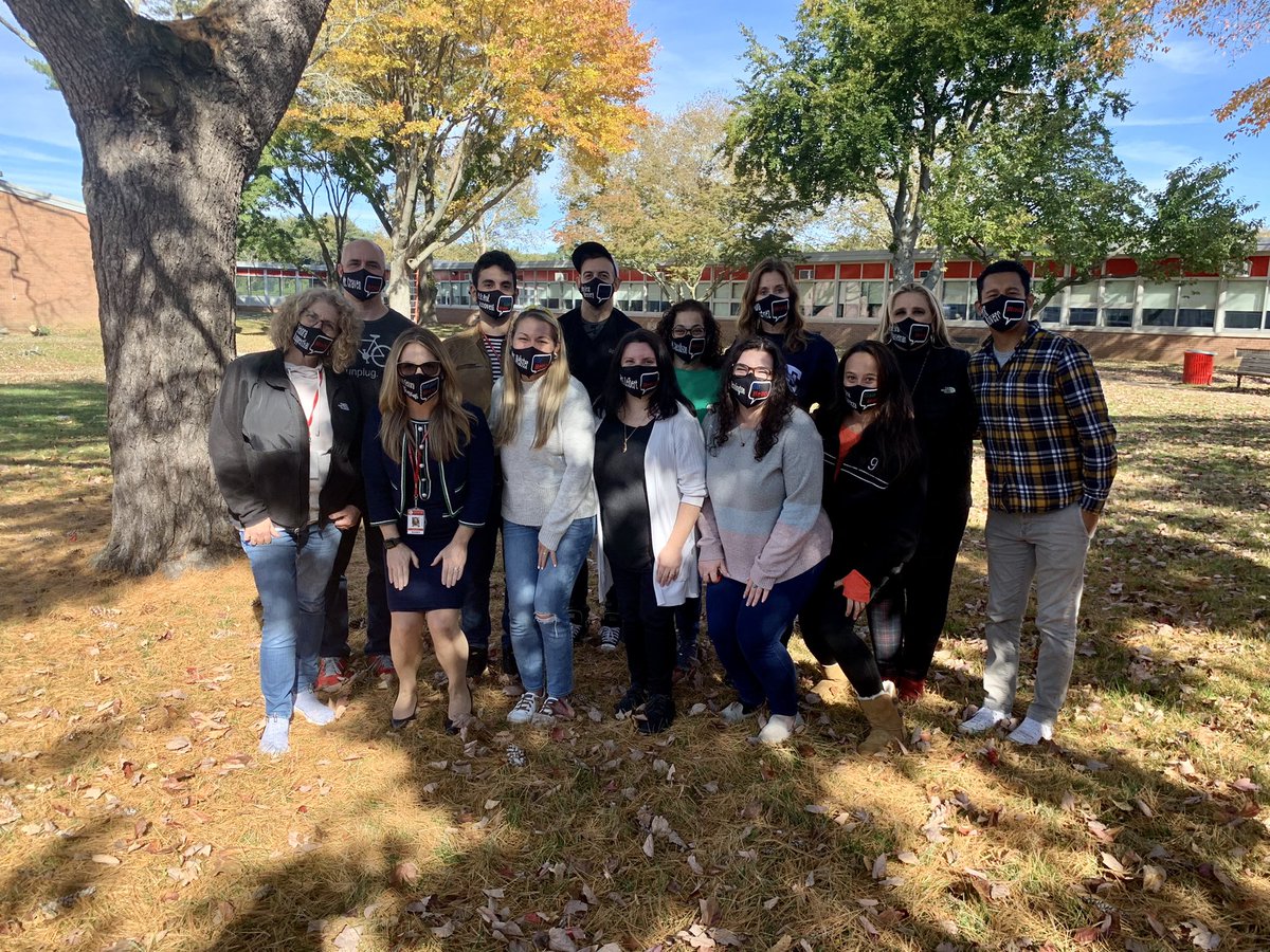 Wonderful day of professional development, connection and collaboration today for our WL &amp; ENL department. Grateful to work with and support these dedicated, passionate and caring educators. #ewlearns #ewcares  <a href="/MsDennington/">Tara Dennington</a> @accovelli_ewsd <a href="/ChowKnaupp/">Ms. Knaupp</a>