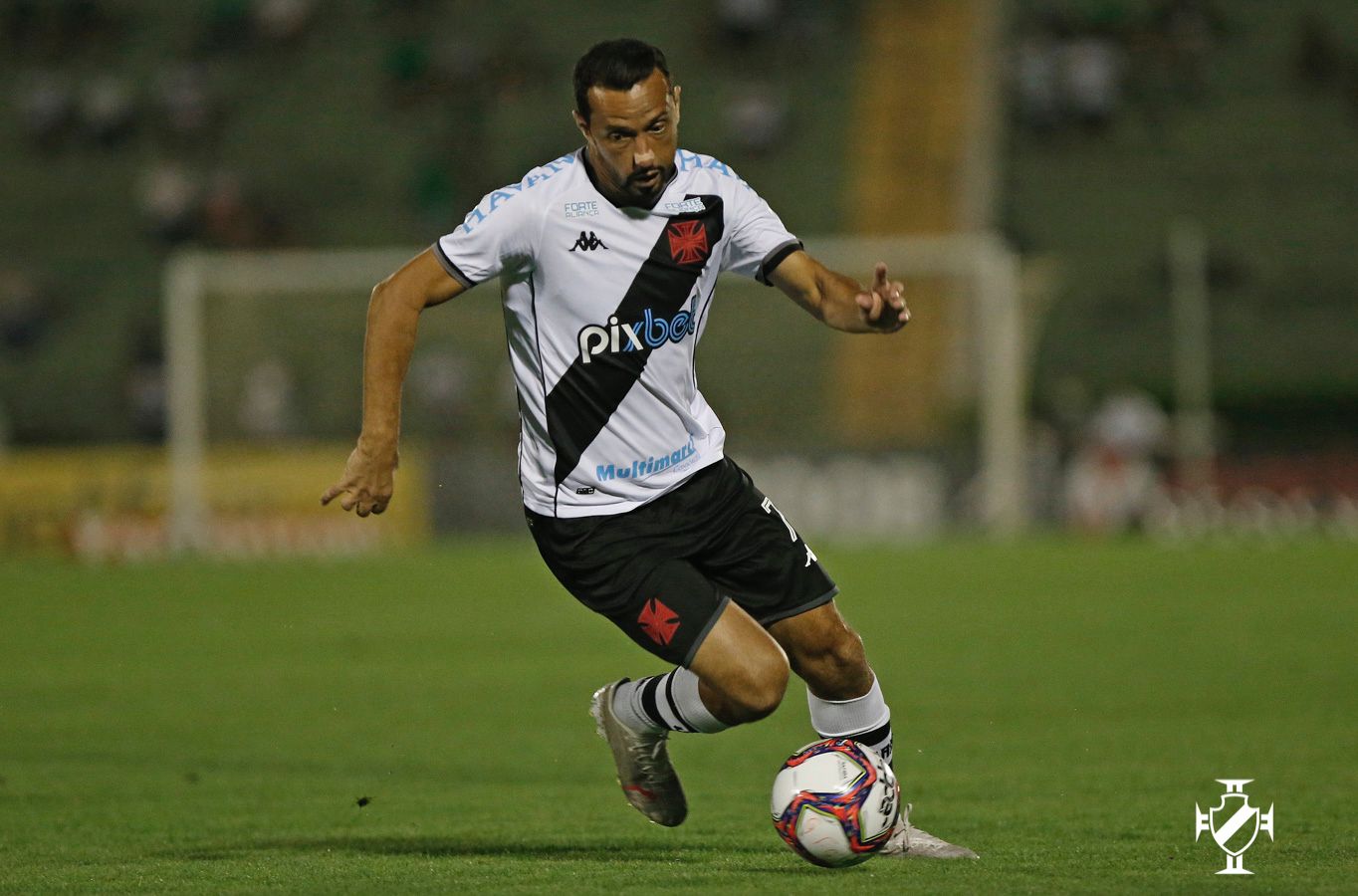 Nenê voltou ao time vascaíno na última rodada diante do Guarani. Foto: Vasco da Gama/Twitter