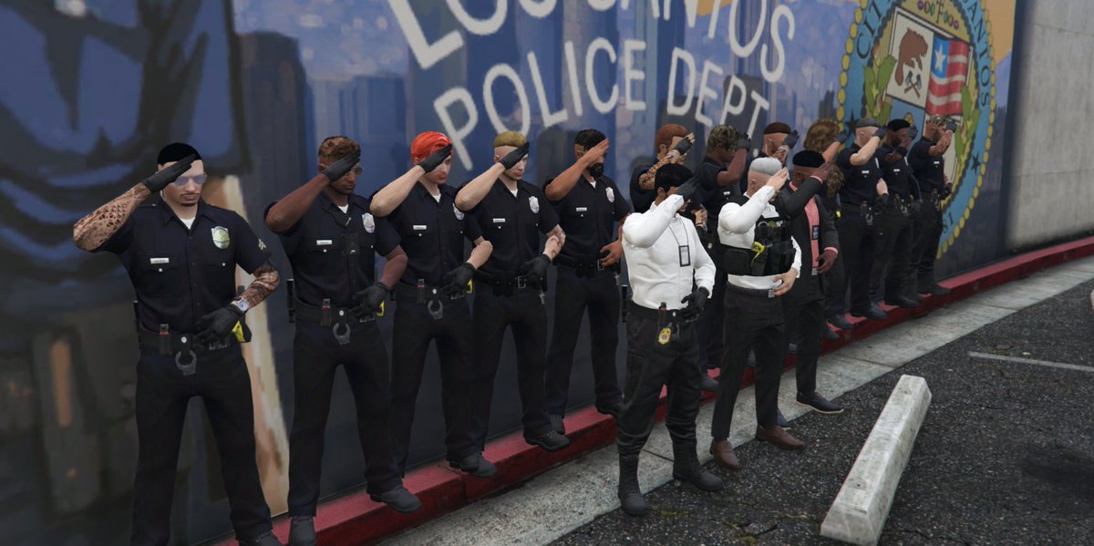 KaosRocky's tweet photo. Tengo fans ic XD, el poli francés es lo que tiene, toma ego francés viva la police @Fanaticos_RP https://t.co/S7c7G73SFs