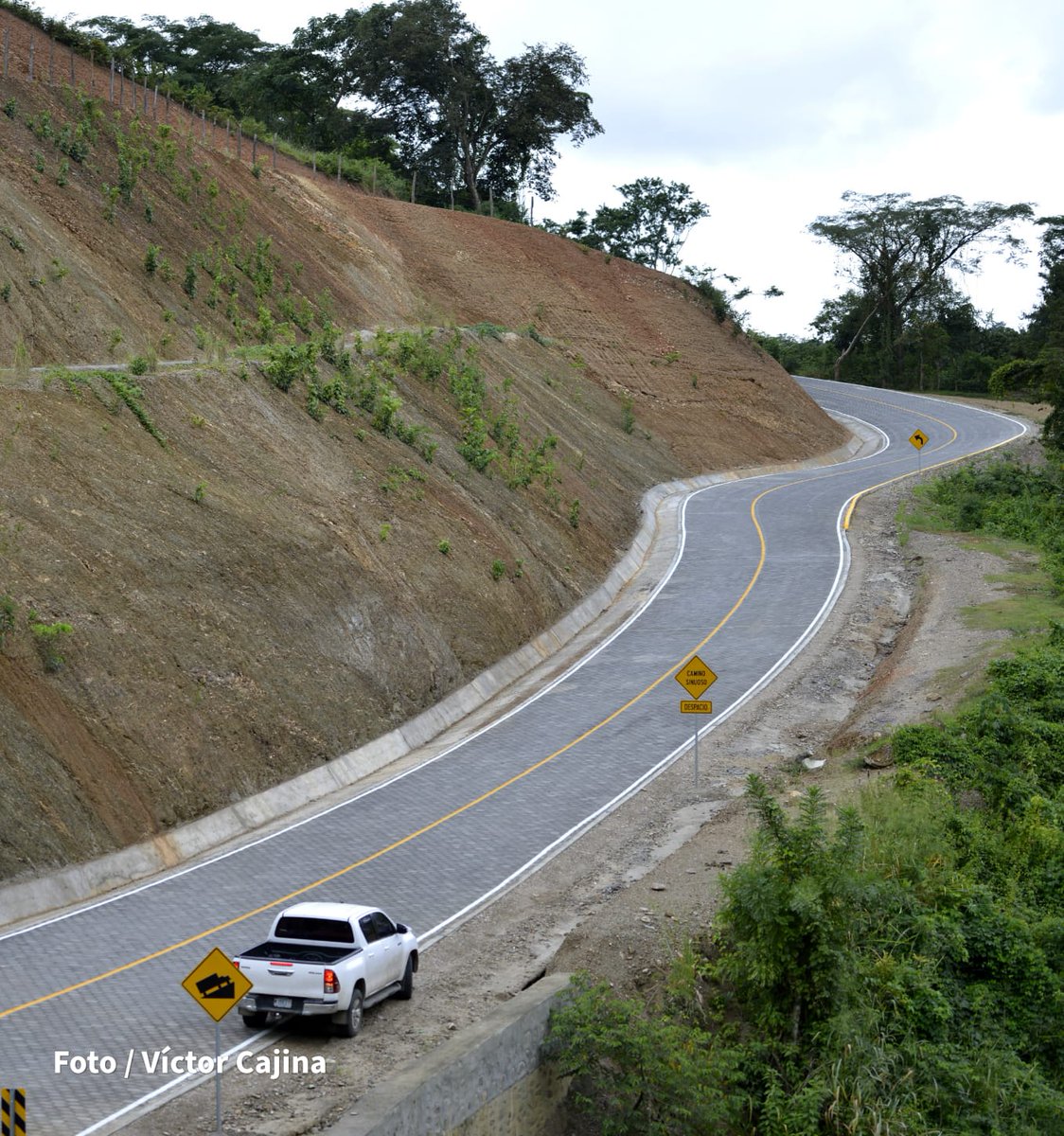 Gobierno sandinista construyó red vial de primera,según el Índice de Competitividad Global del Foro Económico Mundial (WEF), #Nicaragua ocupa un  puesto privilegiado al ser nombrado uno de los países con las mejores carreteras de América. 
#SomosProsperidad