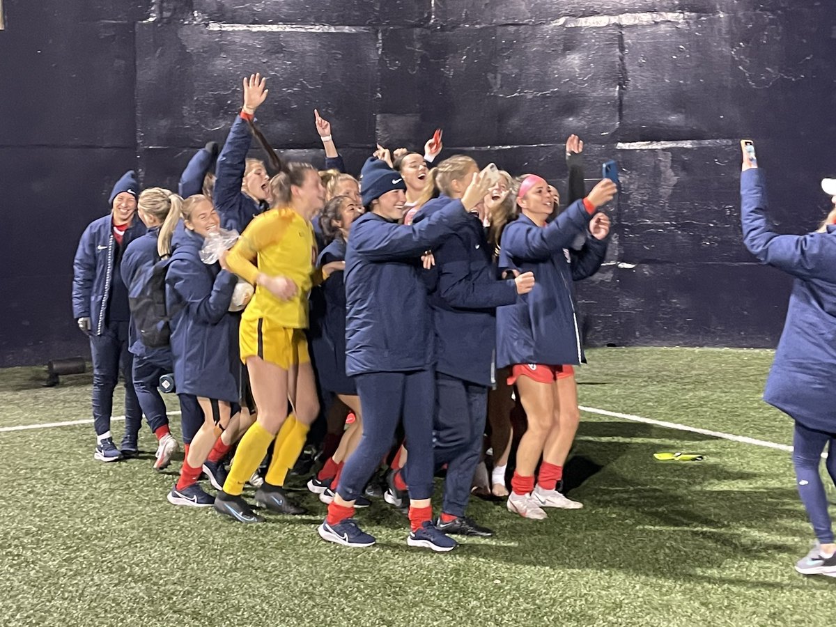 JohnADiffley's tweet photo. Huge win over #9 Xavier @StJohnsWSoccer @IanStoneSJU  BIG EAST Finals next !! Let’s go!! https://t.co/Imed45F1Oc